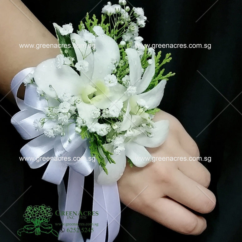 Wrist Corsage 03